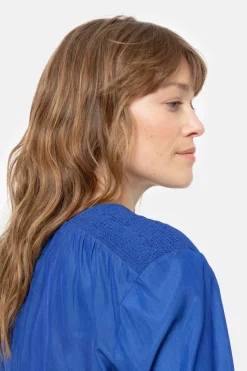 Best E Damesblouse Met Smock En Lange Mouw Dames Blouses