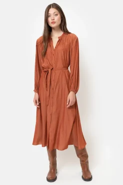 Hot Roestbruine Jurk Met Lange Mouwen En Knoopjes Dames Jurken